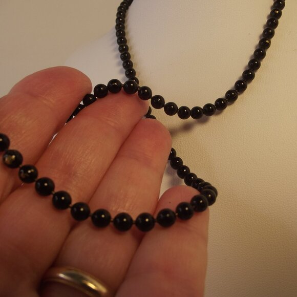 Vintage Oops A Daisy Black Gold Jade necklace Round Beads - Picture 2 of 6